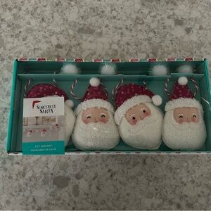 “New” Sincerely Santa Festive Garland with Pink Sequined Santa’s